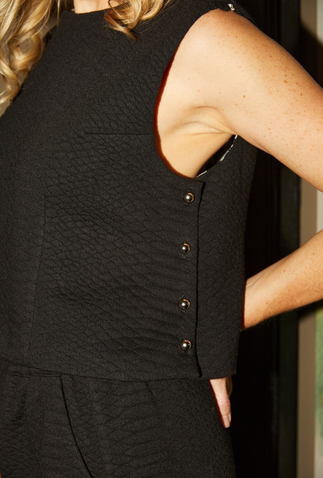 Button Box Top - Black Python Knit