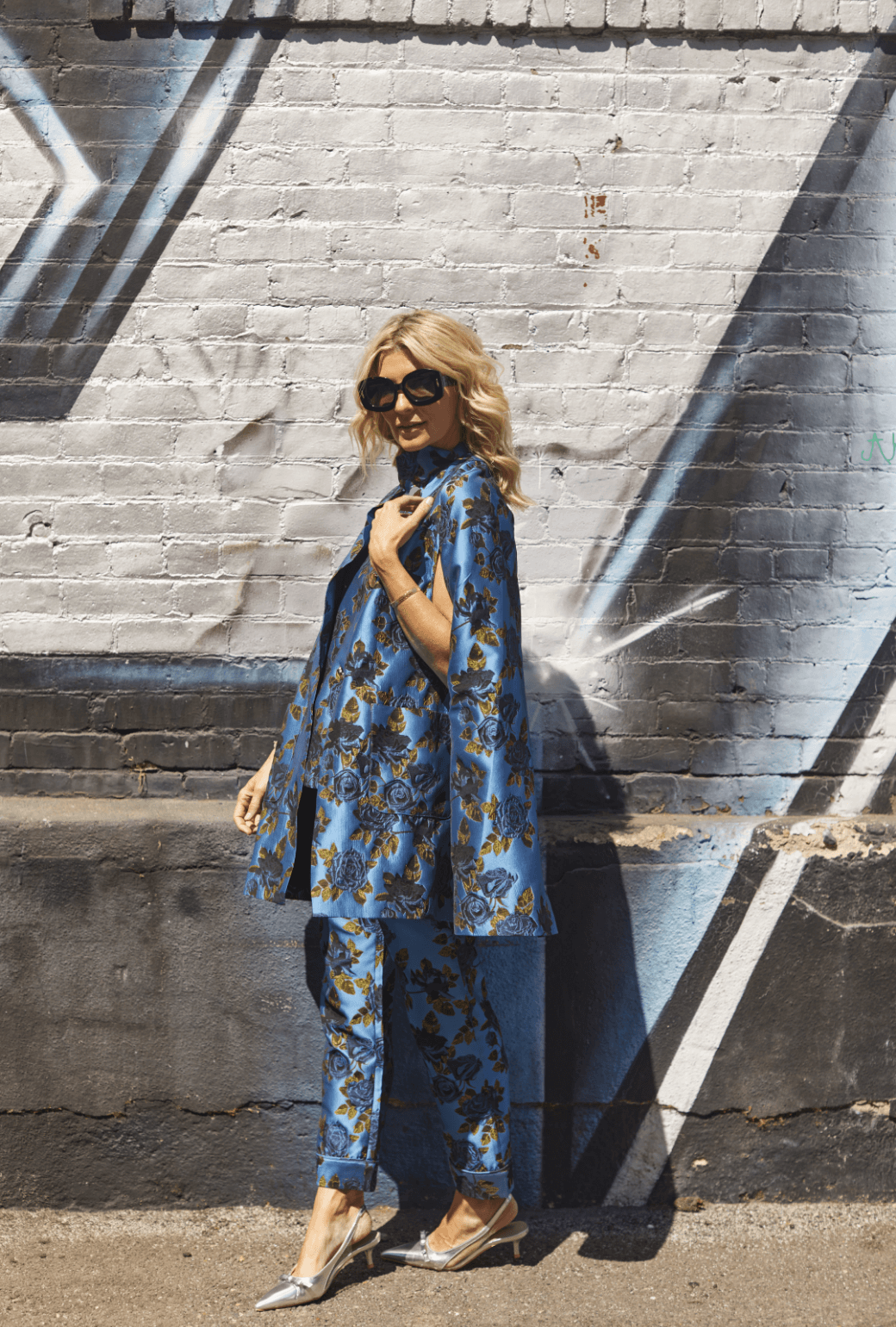 Le Cape - Blue Rose Jacquard