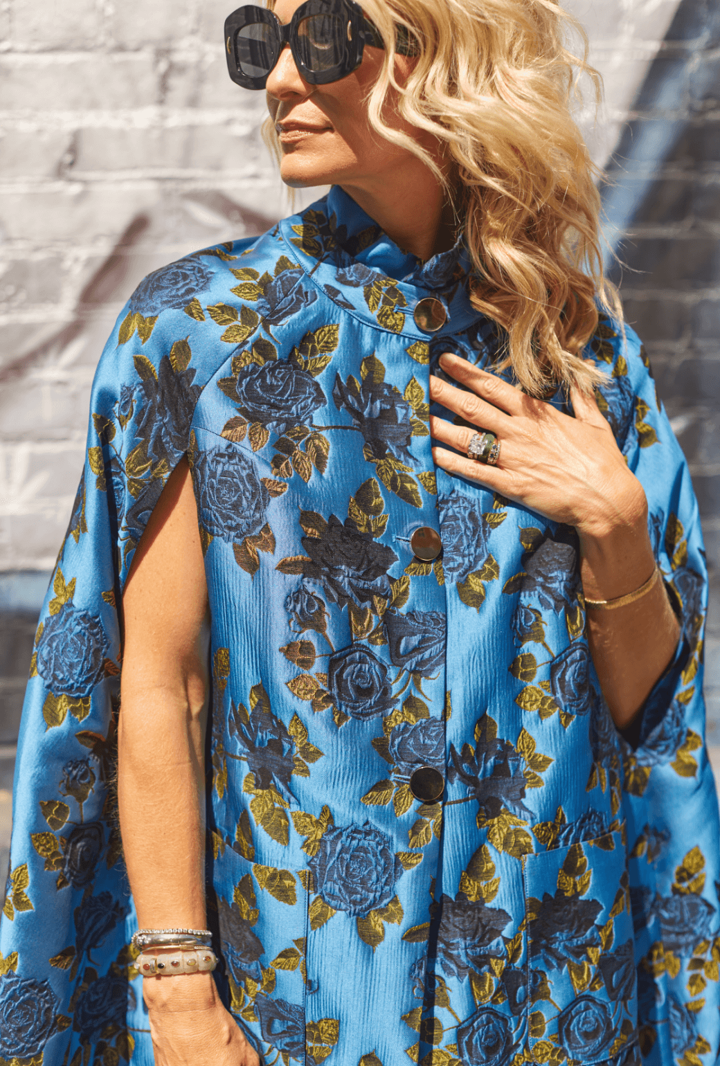 Le Cape - Blue Rose Jacquard