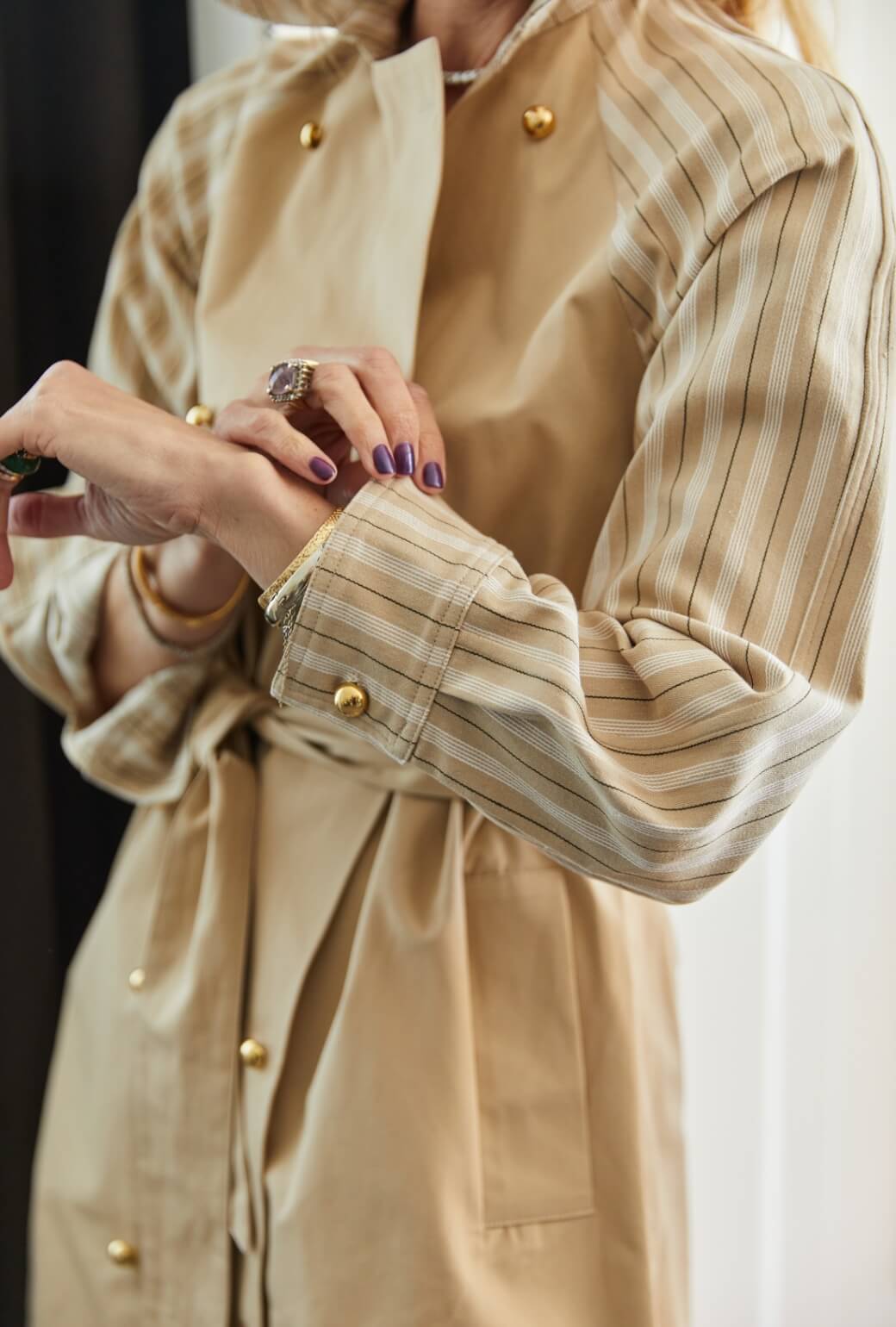 Buru x Kristin Kennedy Le Contrast Trench MIDI - Khaki Duet